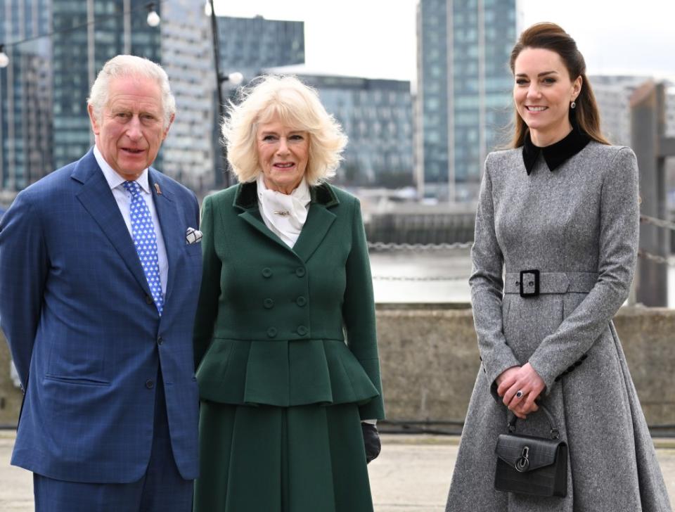 “There is a very strong relationship between their majesties and the Waleses. They are very close, even more so at the moment,” the source told the outlet. Karwai Tang/WireImage