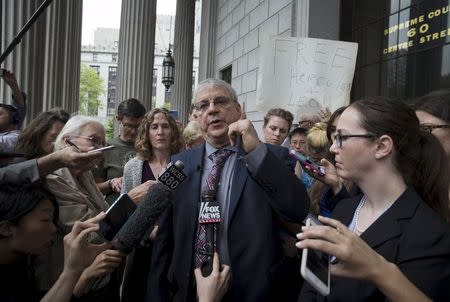 Attorney Steven Wise, President of the animal rights group Nonhuman Rights Project, speaks to reporters outside New York State Supreme Court in the Manhattan borough of New York May 27, 2015. REUTERS/Mike Segar
