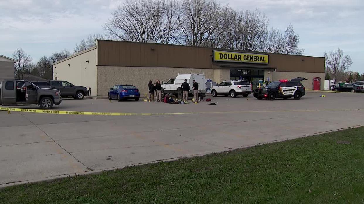 <div>An armed man, who was wanted on an arrest warrant, was shot by a deputy outside the Dollar General in Montrose, Minnesota.</div>