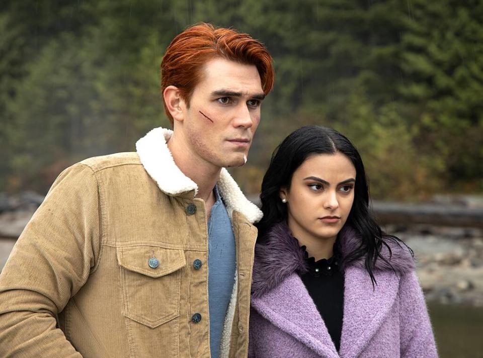 KJ Apa, Camila Mendes, Riverdale