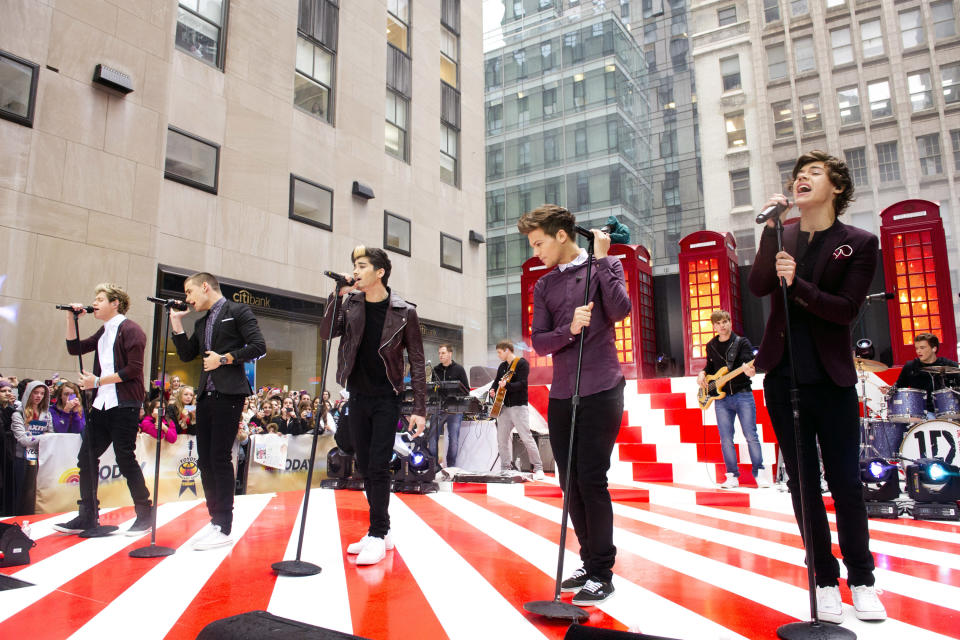 One Direction members, from left, Niall Horan, Liam Payne, Zayn Malik, Louis Tomlinson and Harry Styles perform on NBC's "Today" show on Tuesday, Nov. 13, 2012 in New York. (Photo by Charles Sykes/Invision/AP)