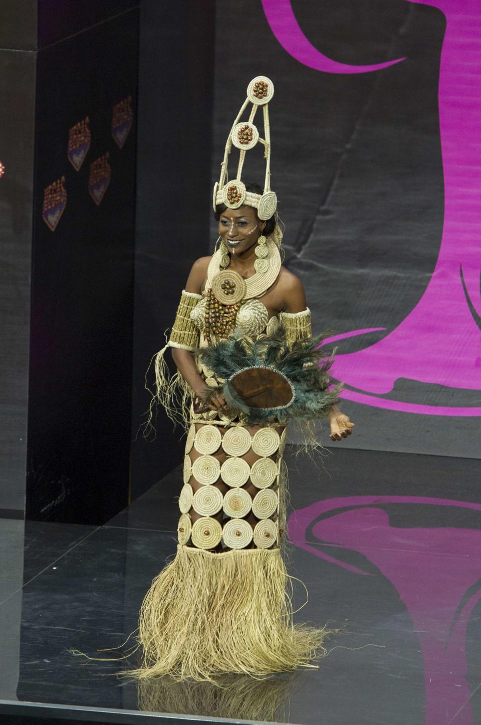 Stephanie Okwu, Miss Nigeria 2013, models in the national costume contest for Miss Universe 2013 at Vegas Mall in Moscow