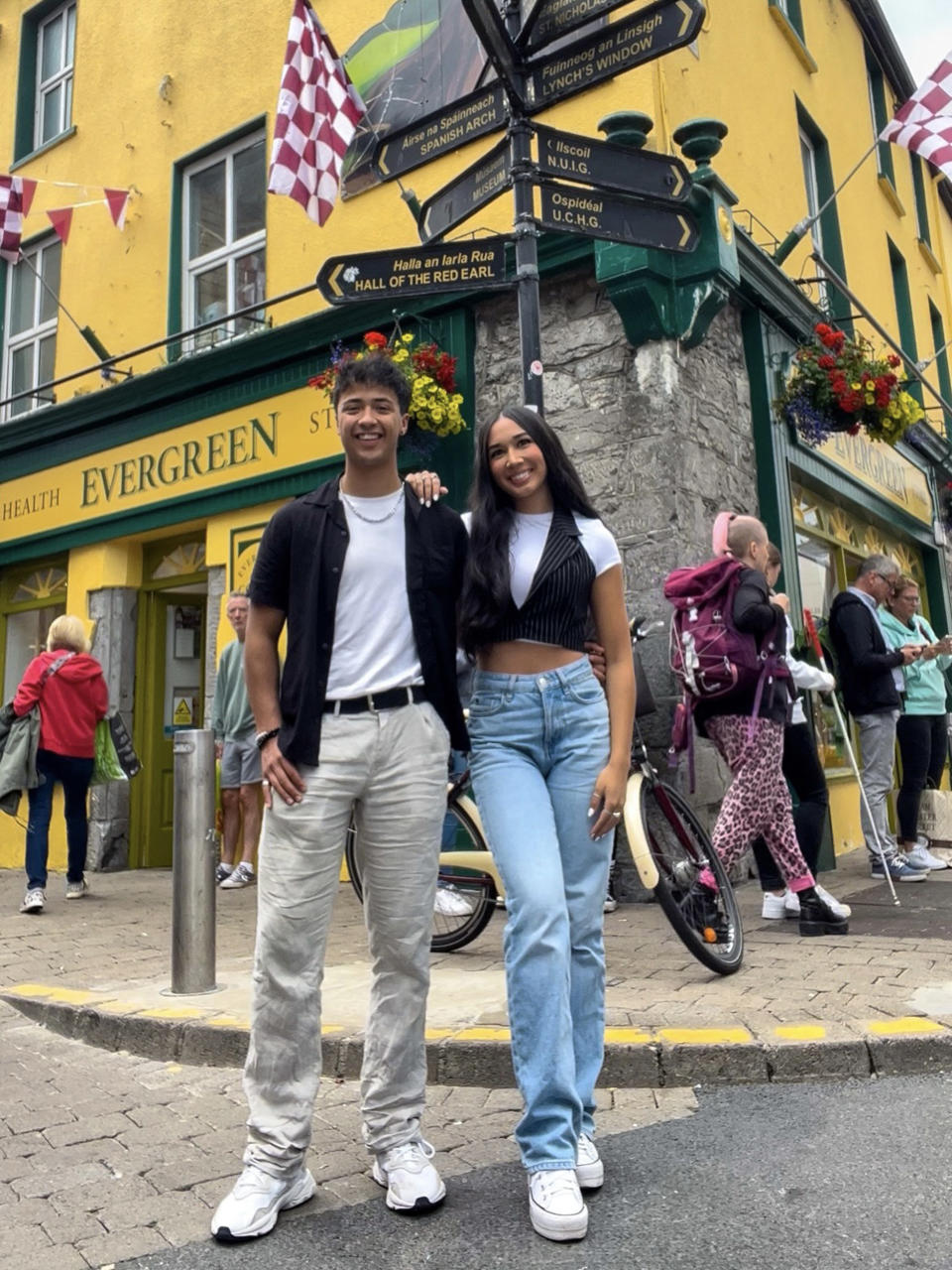 During their tour of Ireland, the two solidified their relationship as a couple. (Courtesy Mackenzie Udani)