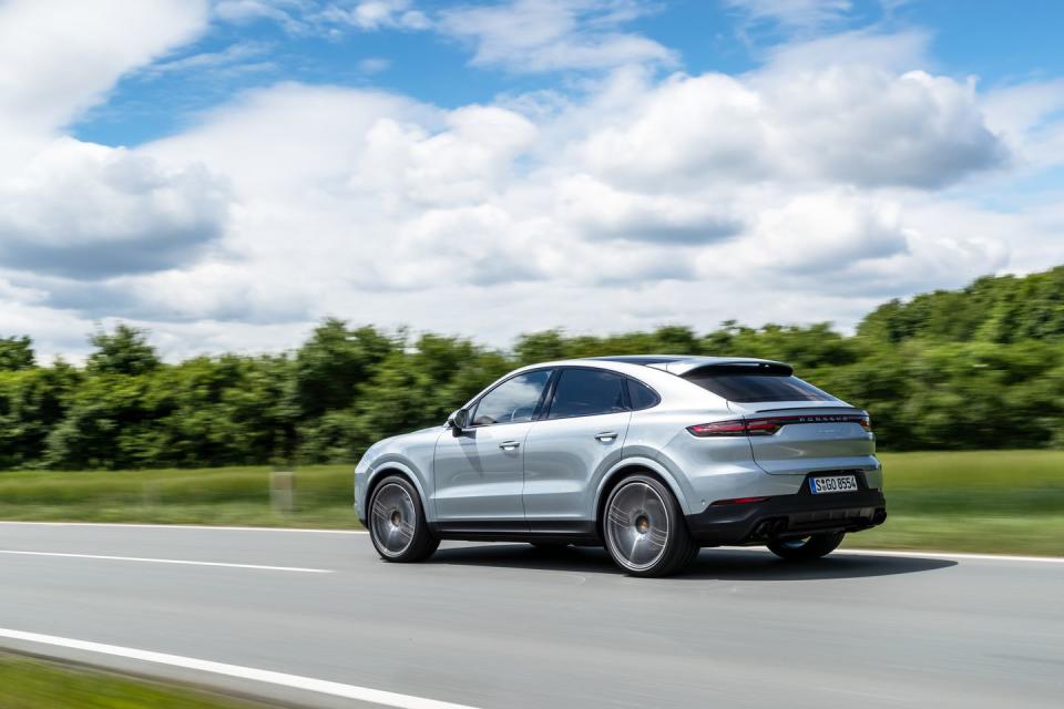 Photos of the 2020 Porsche Cayenne Coupe