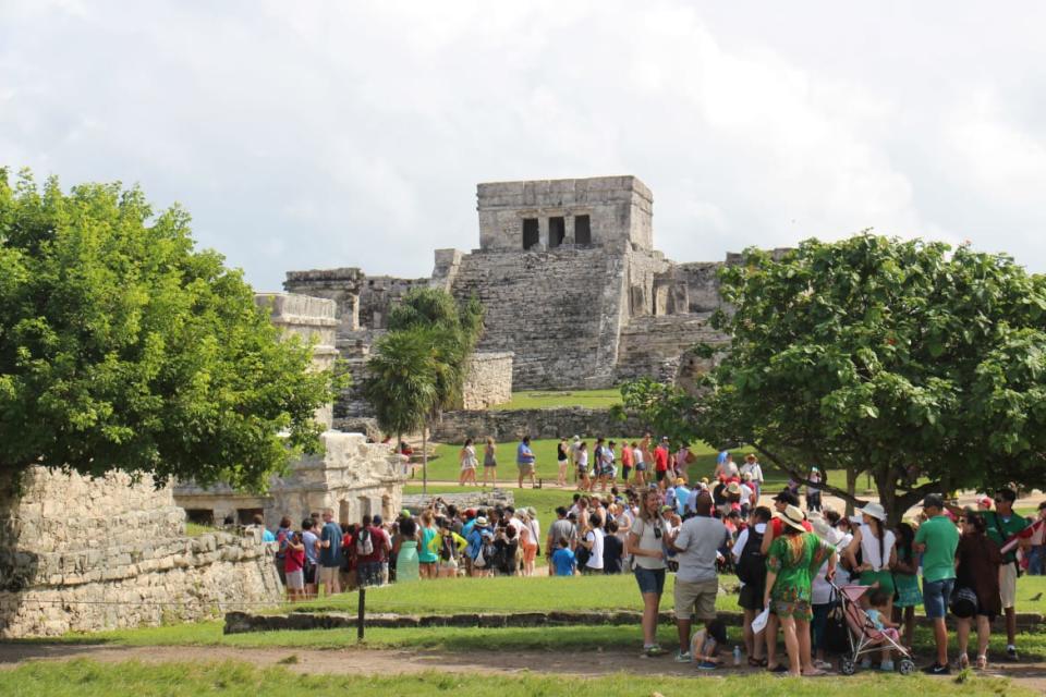 <div class="inline-image__caption"><p>The Maya ruins of Tulum, Mexico with crowds of tourists.</p></div> <div class="inline-image__credit">ironypoisoning/Wikimedia Commons</div>