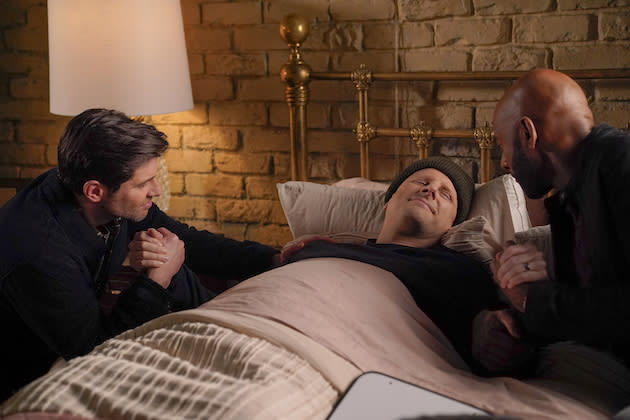 A-Million-Little-Things-Finale-Recap-Gary-Dies-Season-5-Episode-13-bed