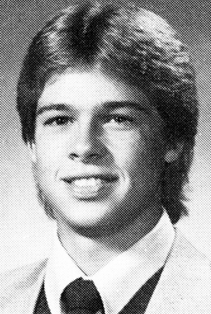 His hair may have been questionable, but Brad Pitt was always dreamy, as evidenced by his high school yearbook photo. 