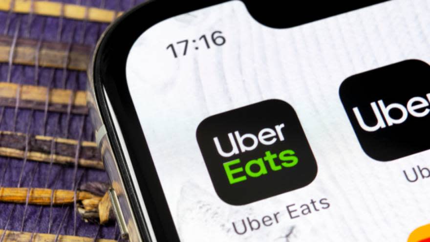 Uber y otras plataformas deberán pagar un salario mínimo en Nueva York