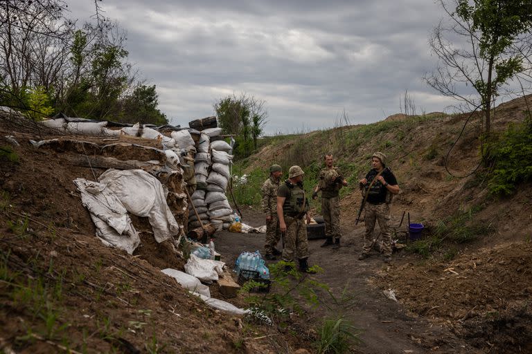 Soldados ucranianos cerca del frente de Kherson