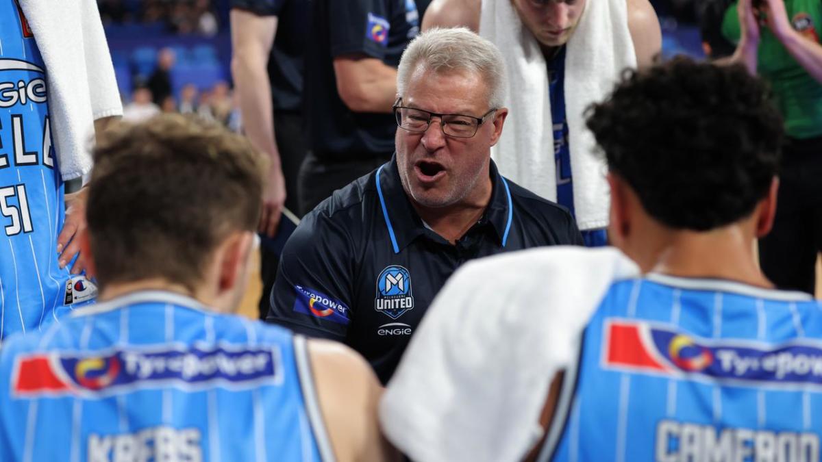 Vickerman uncertain over combining NBL and Boomers jobs