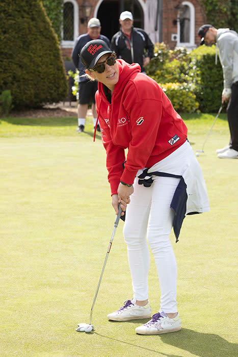 zara-tindall-golf