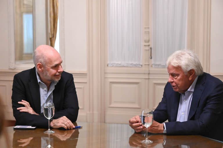 Larreta se reunió con Felipe González, expresidente de España