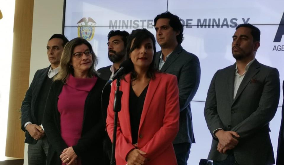 Irene Vélez, ministra de Minas y Energía, en rueda de prensa este 25 de enero acerca de un informe de contratos de hidrocarburos en Colombia. Foto: Valora Analitik