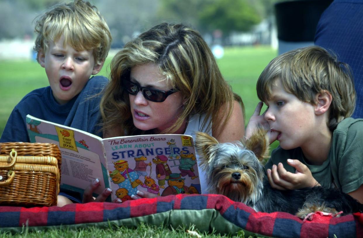 When asked to recall the popular children's book series 'The Berenstain Bears,' many people make the same error by spelling it 'The Berenstein Bears.' <a href="https://www.gettyimages.co.uk/detail/news-photo/lori-carhart-of-agoura-reads-a-book-called-learn-about-news-photo/563565289?adppopup=true" rel="nofollow noopener" target="_blank" data-ylk="slk:Stephen Osman/Los Angeles Times via Getty Images;elm:context_link;itc:0;sec:content-canvas" class="link ">Stephen Osman/Los Angeles Times via Getty Images</a>