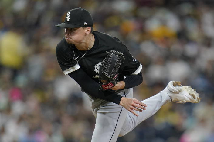 Chicago White Sox starting pitcher Davis Martin works against a San Diego Padres batter during the fourth inning of a baseball game Friday, Sept. 30, 2022, in San Diego. (AP Photo/Gregory Bull)
