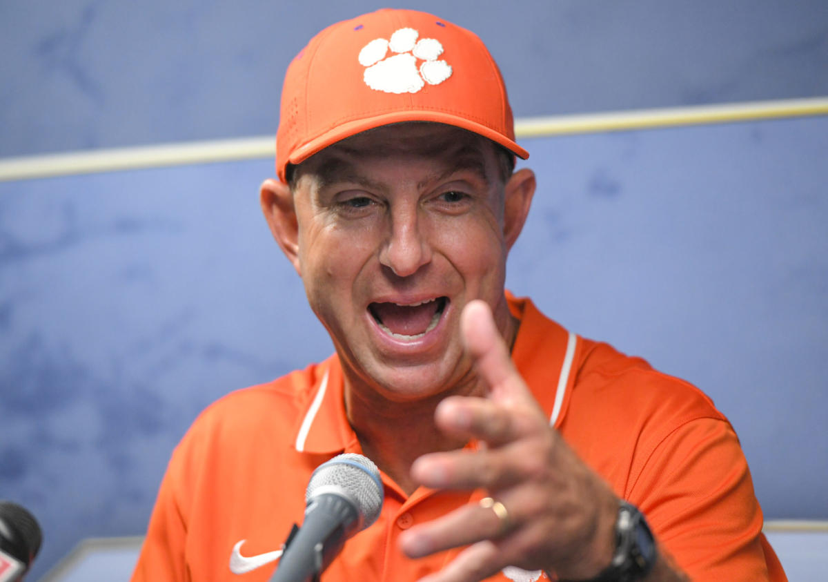 Clemson Baseball Looks to Right the Ship Against the Ranked Miami