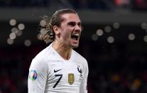 BUT DE GRIEZMANN ! L'attaquant français vient de marquer son 30e but en 78 sélections en équipe de France. Au classement des buteurs des Bleus, le Barcelonais grimpe à la 6e place, à égalité avec les légendes Jean-Pierre Papin et Just Fontaine. (crédit AFP)