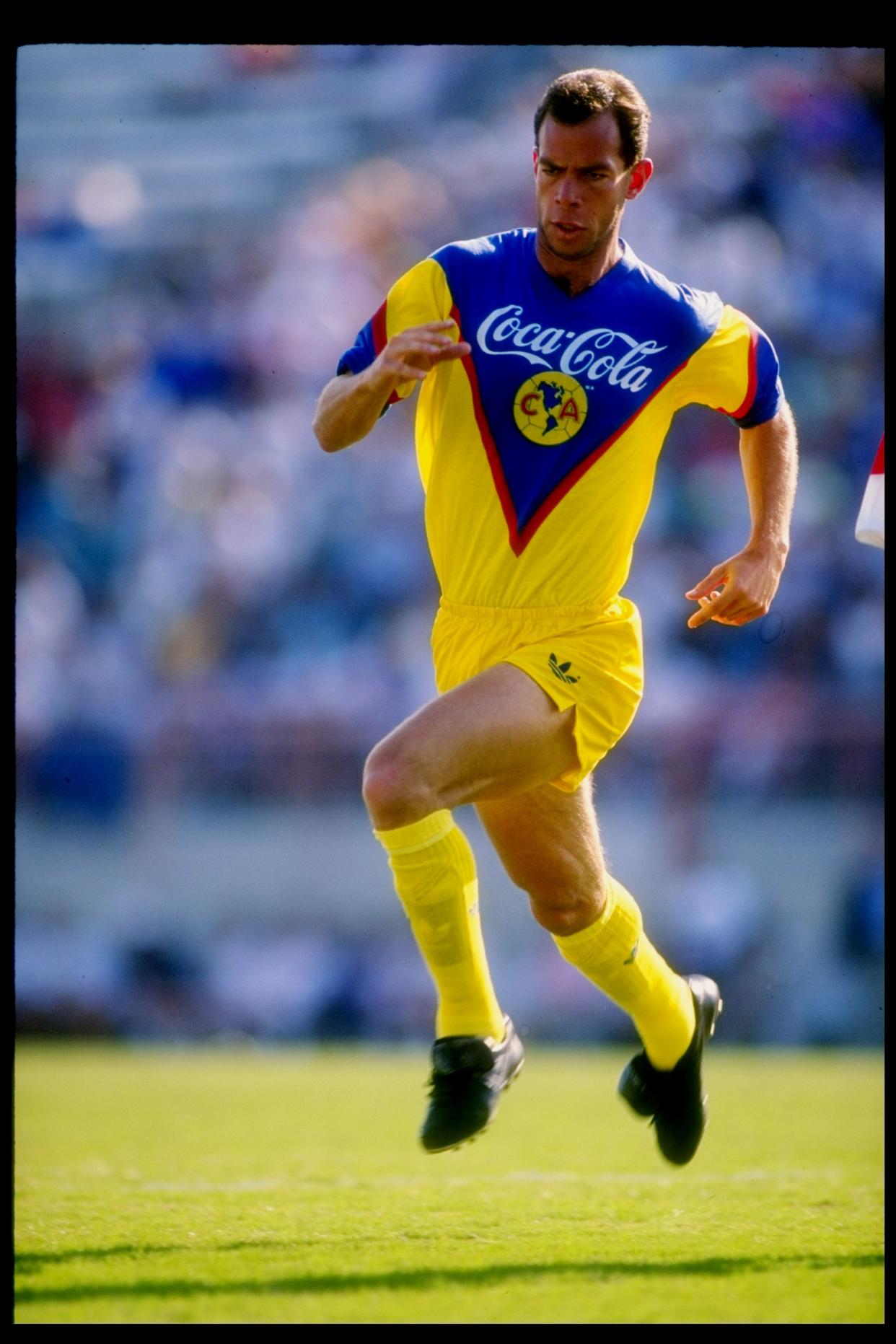 Luis Roberto Alves Zague anotó 162 goles con el Club América de México (Foto: Simon Bruty  /Allsport)