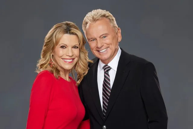 <p>Middlesworth/ABC via Getty Images</p> (L) Vanna White and Pat Sajak