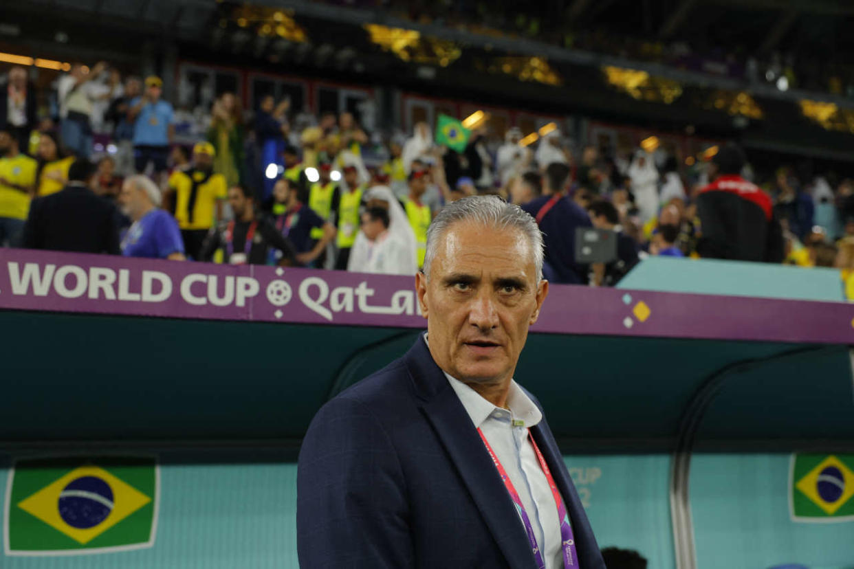 Brazil's coach #00 Tite attends the Qatar 2022 World Cup round of 16 football match between Brazil and South Korea at Stadium 974 in Doha on December 5, 2022. (Photo by Odd ANDERSEN / AFP)