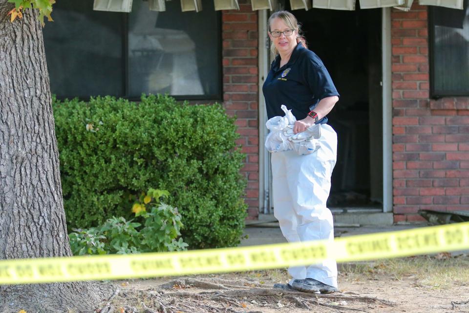 Broken Arrow Police investigate Friday at the scene of a possible murder-suicide that happened on Thursday night in Broken Arrow.