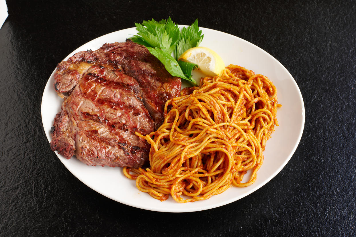 Entrecote nuts and spaghetti