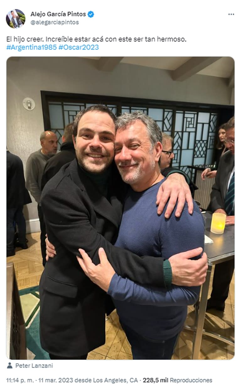 Alejo García Pintos adelantó que estará en la ceremonia de los Oscar con una foto junto a Peter Lanzani desde Los Ángeles