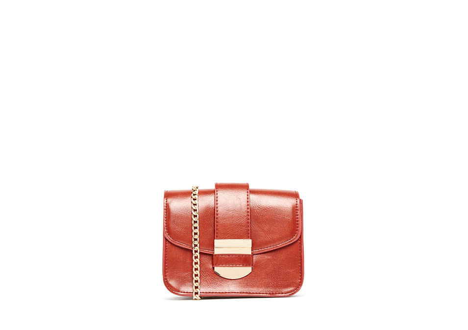 <p>Mango Chain Strap Cross Body Bag, $44,<a href="http://www.asos.com/Mango/Mango-Chain-Strap-Cross-Body-Bag/Prod/pgeproduct.aspx?iid=5717547&cid=8730&sh=0&pge=0&pgesize=204&sort=-1&clr=Tan&totalstyles=521&gridsize=3" rel="nofollow noopener" target="_blank" data-ylk="slk:asos.com;elm:context_link;itc:0;sec:content-canvas" class="link "> asos.com</a></p>