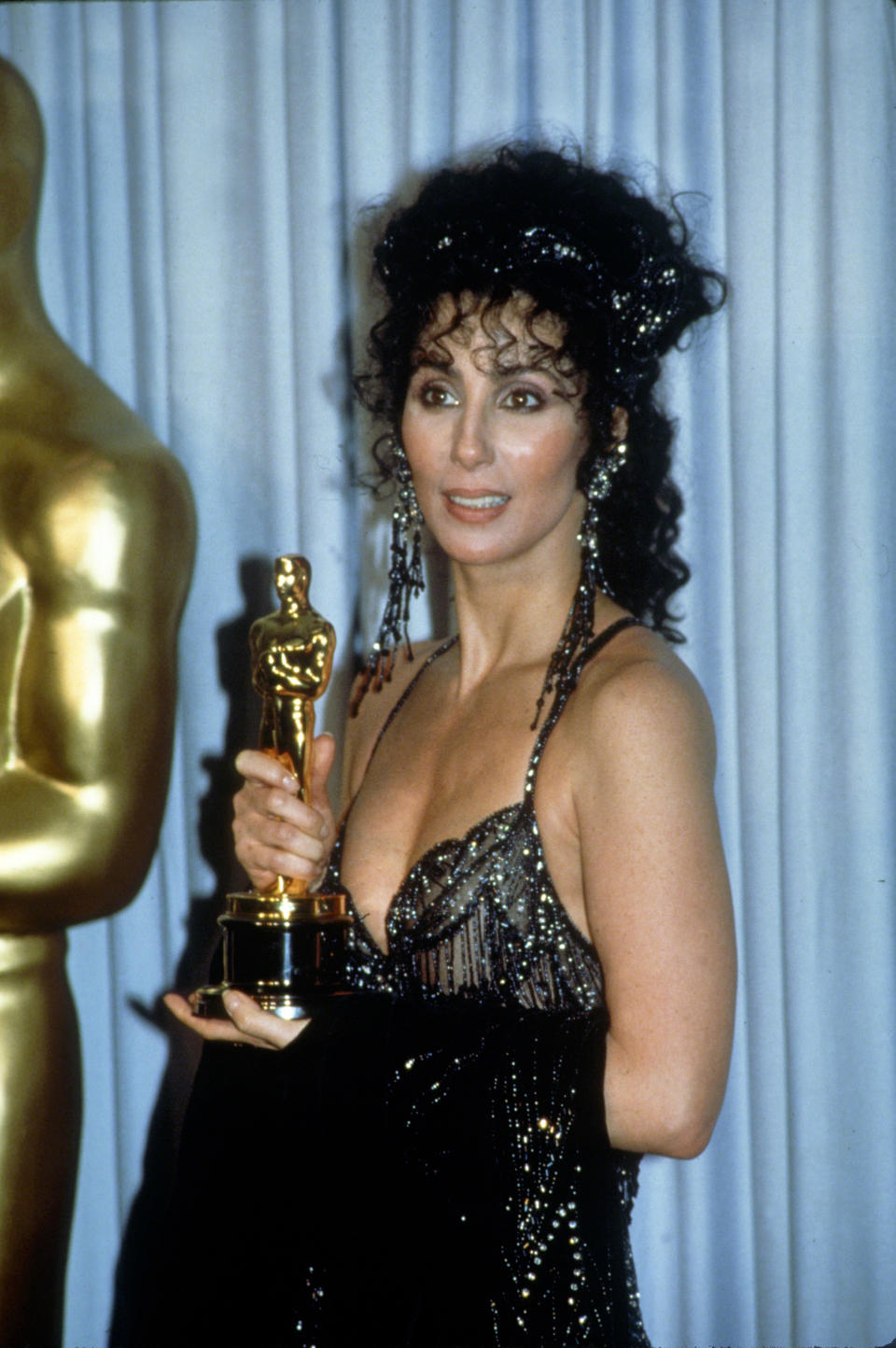 LOS ANGELES, CA - CIRCA 1988: Cher attends the 60th Academy Awards circa 1988 in Los Angeles, California. (Photo by Miguel Rajmil/IMAGES/Getty Images)
