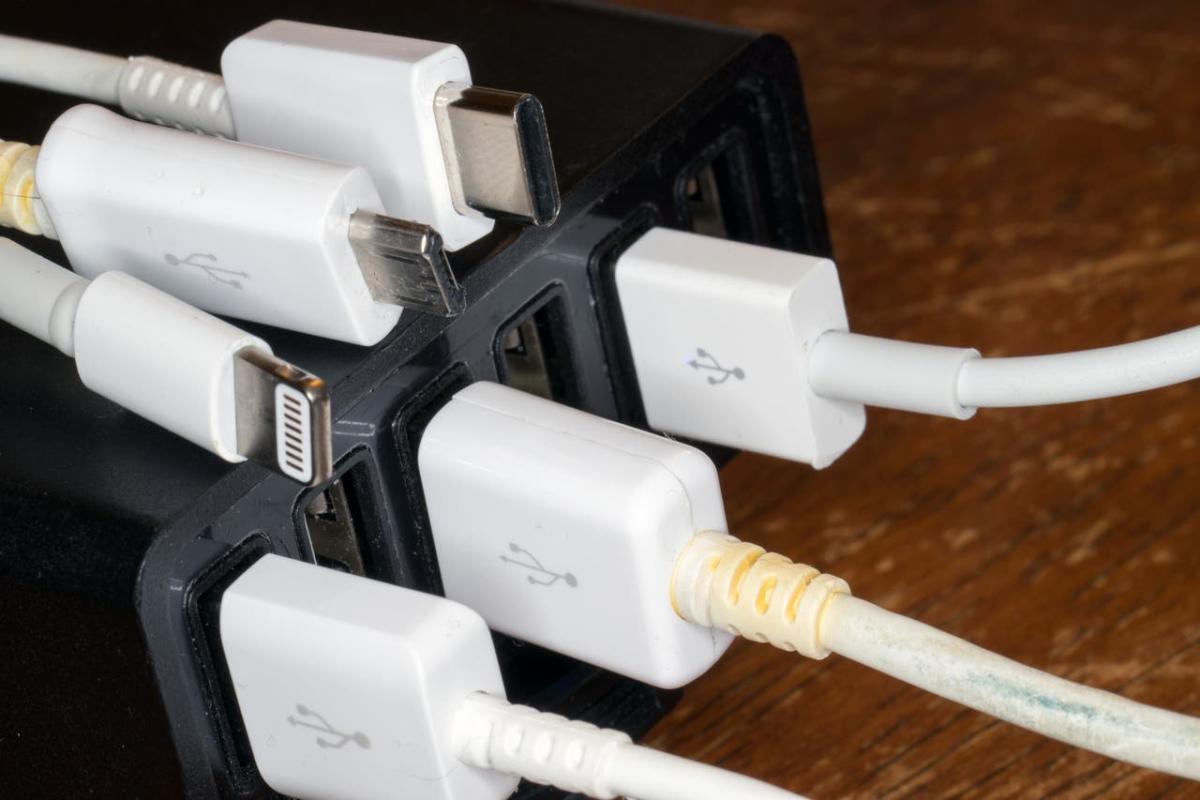 El cargador universal USB-C, aprobado por el Parlamento Europeo