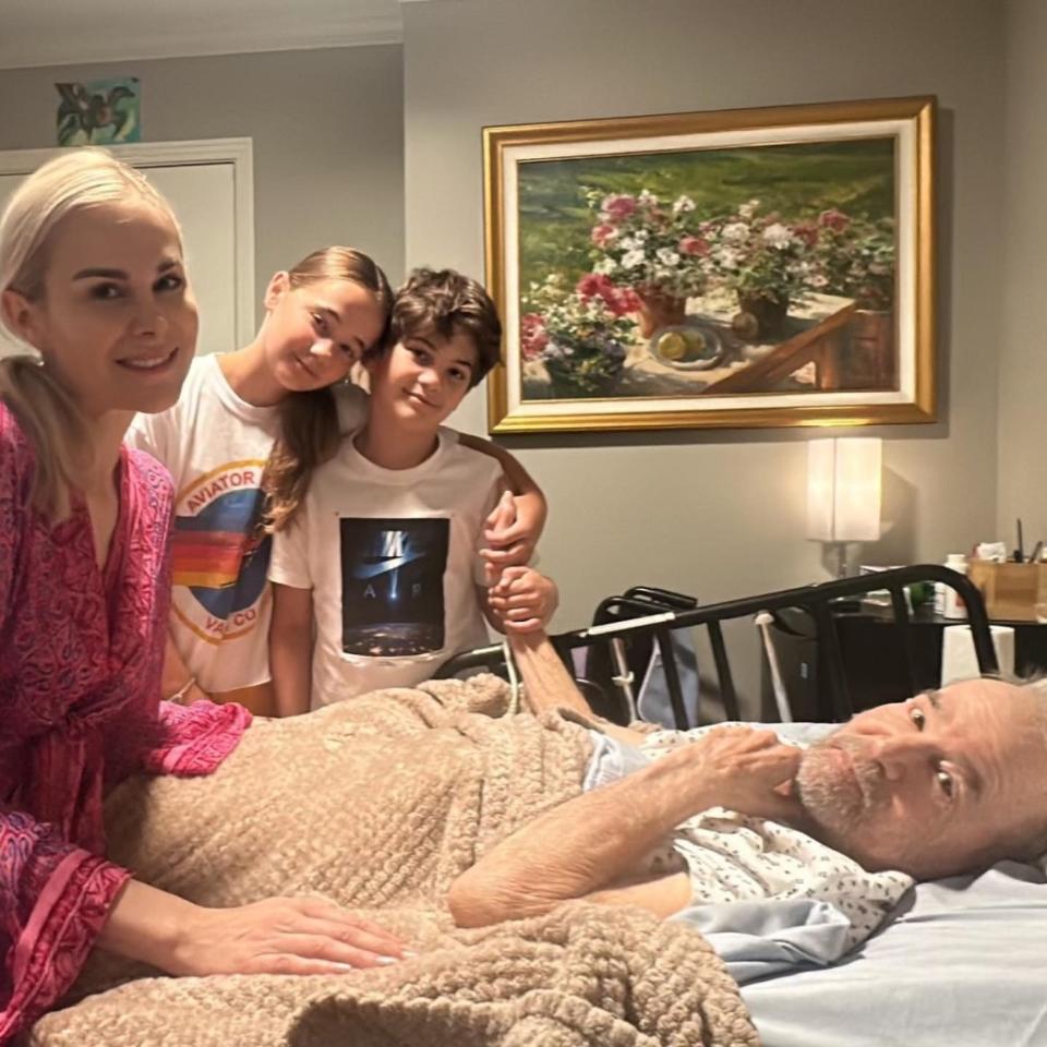 Carl Westcott surrounded by family as he battles Huntington’s disease. Facebook – Kameron Westcott