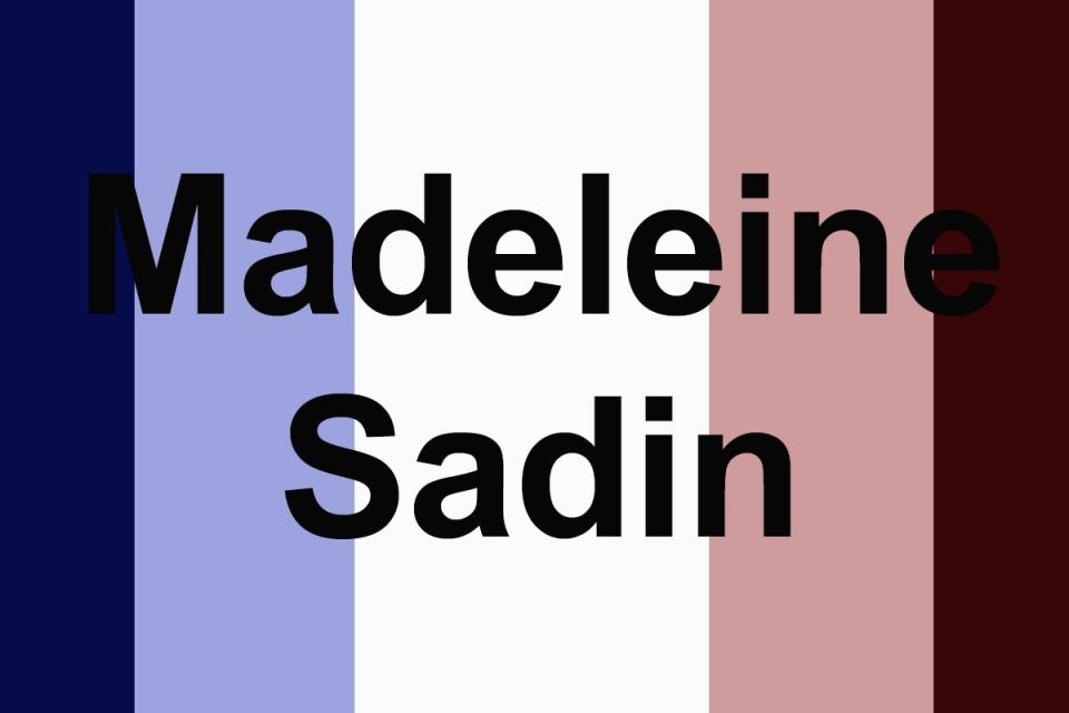 Madeleine Sadin, professeure de français dans un lycée de l’Essonne âgée 30 ans, est morte au Bataclan. Elle est décrite comme “vivante, aimante et curieuse” par ses proches.