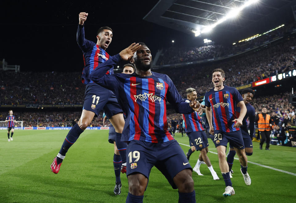 Soccer Football - LaLiga - FC Barcelona v Real Madrid - Camp Nou, Barcelona, Spain - March 19, 2023 FC Barcelona&#39;s Franck Kessie celebrates scoring their second goal REUTERS/Juan Medina