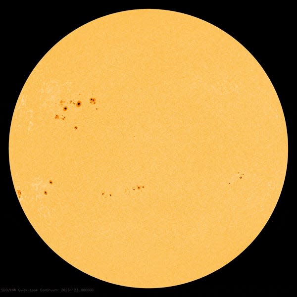 An animated gif shows the sunspots scrolling across the sun