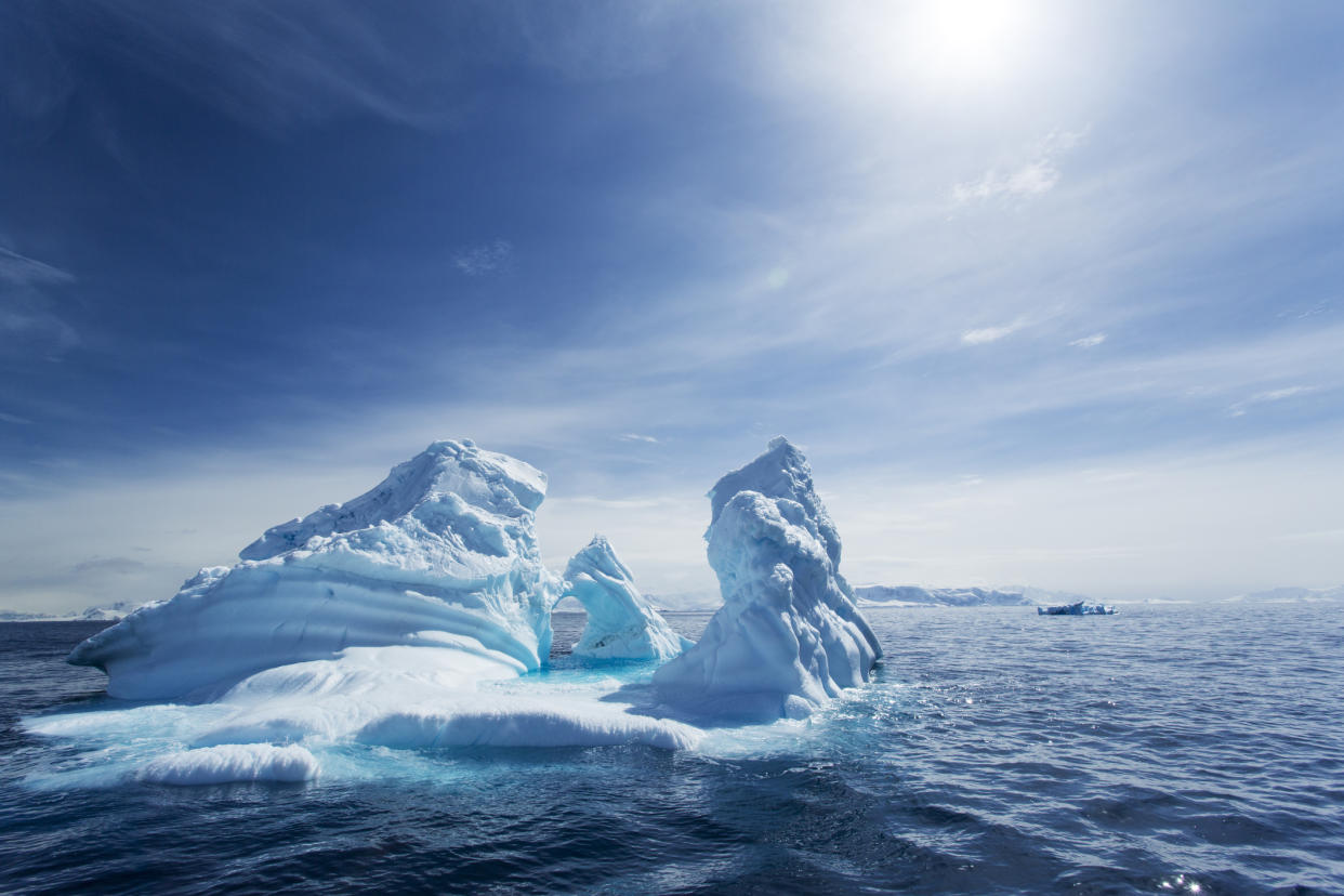 Gewaltige Gletscher in der Antarktis schmelzen bereits jetzt dahin. Durch den neusten Fund von Mikroplastik wird dieser Prozess beschleunigt. (Symbolbild: Getty Images)