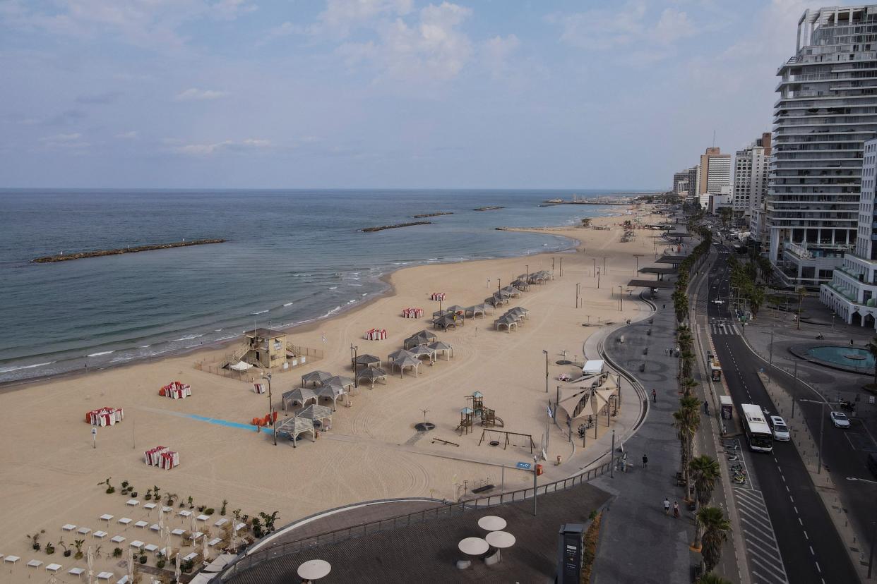 Near-empty beach and promenade by Mediterranean sea in Tel Aviv (REUTERS)