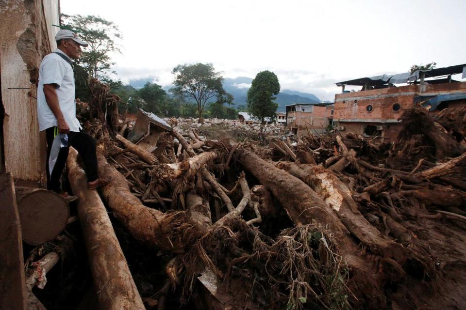 Colombia intensifica la búsqueda de víctimas por una avalancha