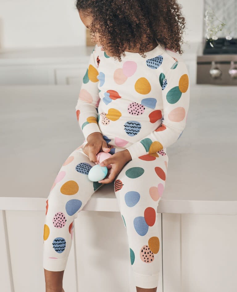 <p><a href="https://go.redirectingat.com?id=74968X1596630&url=https%3A%2F%2Fwww.hannaandersson.com%2Fpajamas-kids-long-johns%2F47684-1FJ.html&sref=https%3A%2F%2Fwww.countryliving.com%2Flife%2Fkids-pets%2Fg60130410%2Feaster-pajamas-for-the-whole-family%2F" rel="nofollow noopener" target="_blank" data-ylk="slk:Shop Now;elm:context_link;itc:0;sec:content-canvas" class="link ">Shop Now</a></p><p>Easter Egg Print Long John Pajama Set</p><p>hannaandersson.com</p><p>$28.80</p>