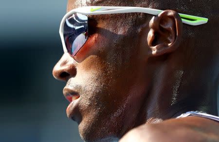 2016 Rio Olympics - Athletics - Preliminary - Men's 5000m Round 1 - Olympic Stadium - Rio de Janeiro, Brazil - 17/08/2016. Mo Farah (GBR) of Britain competes. REUTERS/Kai Pfaffenbach