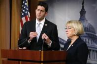 Senate Budget Committee chairman Senator Patty Murray (D-WA) (R) and House Budget Committee chairman Representative Paul Ryan (R-WI) (L) hold a news conference to introduce The Bipartisan Budget Act of 2013 at the U.S. Capitol in Washington, December 10, 2013. REUTERS/Jonathan Ernst