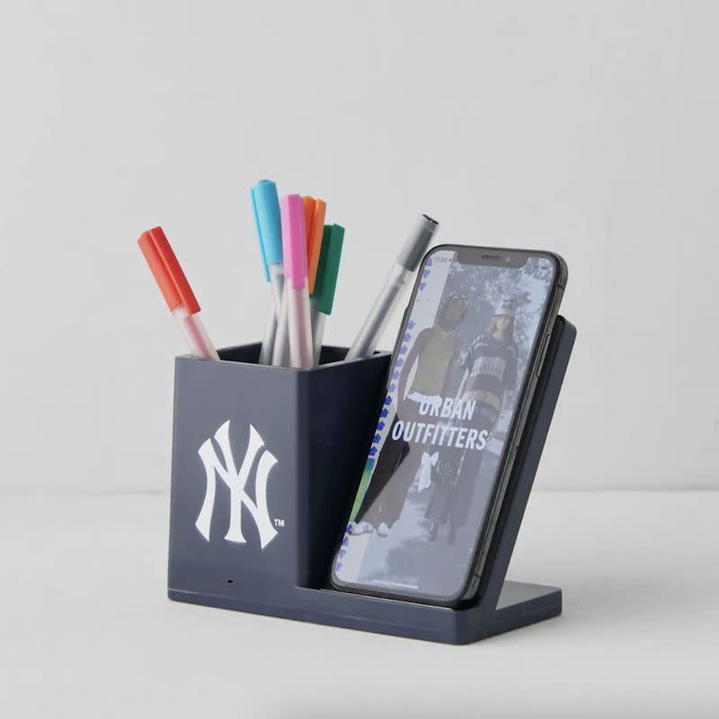 MLB Wireless Charging Pen Holder