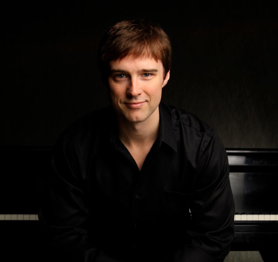 Michael Cavanaugh will perform at 7:30 p.m. Feb. 23 at the Performing Arts Center in Tuscarawas.