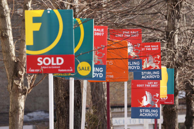 House price rises 'may spark sales'