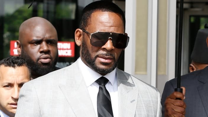 This June 2019 photo shows R. Kelly leaving the Leighton Criminal Courthouse in Chicago, Illinois, where the singer appeared in front of a judge to face charges of criminal sexual abuse. (Photo: Nuccio DiNuzzo/Getty Images)