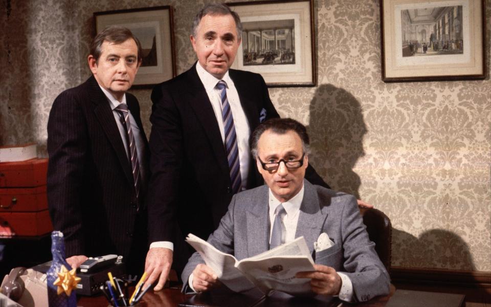 Derek Fowlds, Nigel Hawthorne and Paul Eddington in Yes Minister - Television Stills