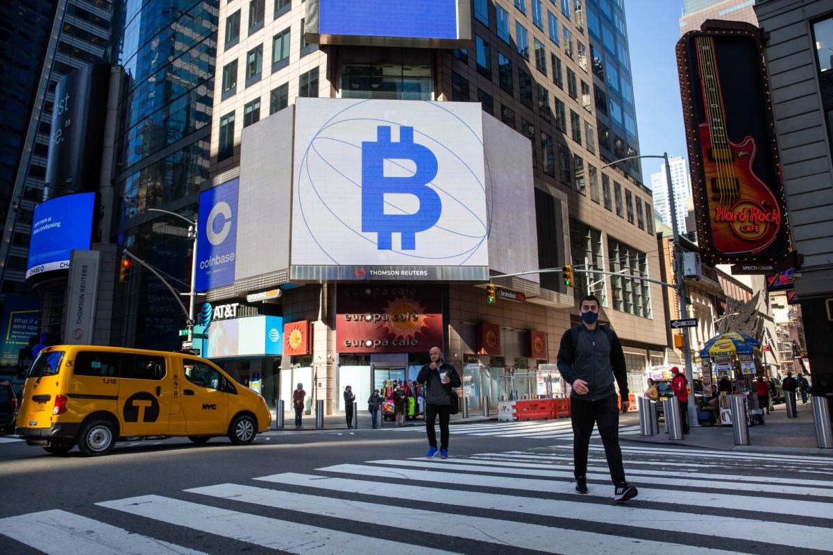 JPMorgan affirme que la diminution du battage médiatique sur les ETF Bitcoin se répercutera sur Coinbase