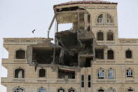 Damage is seen in the building of the Houthi movement's politburo after it was hit by a Saudi-led air strike in Yemen's capital Sanaa July 7, 2015. REUTERS/Khaled Abdullah