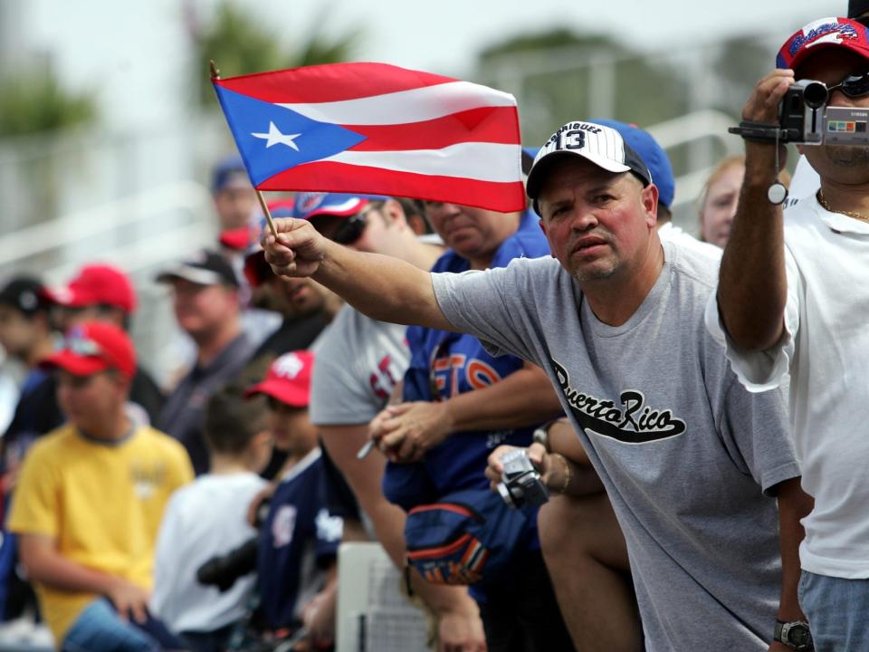 puerto rico flag waving