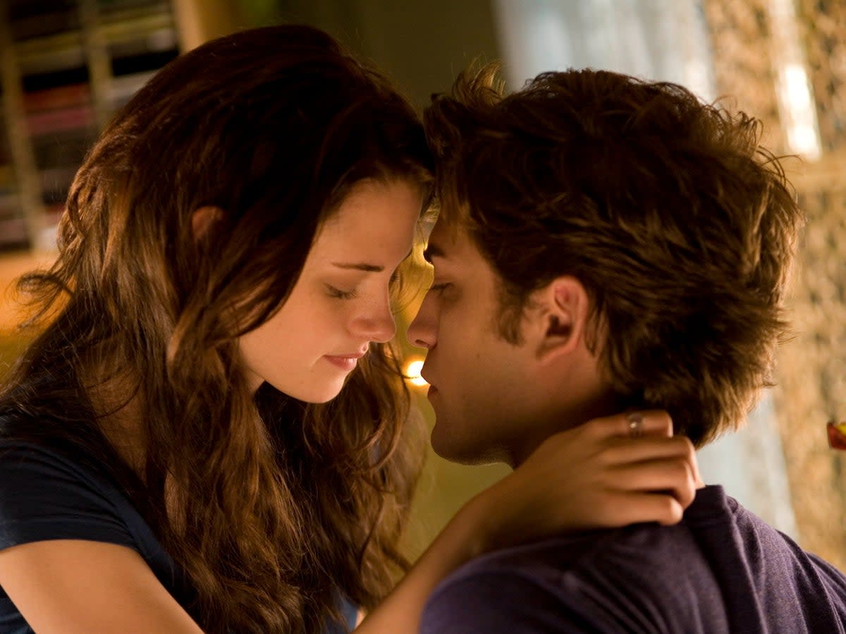 Kristen Stewart and Robert Pattinson in ‘Twilight' (Summit Entertainment)