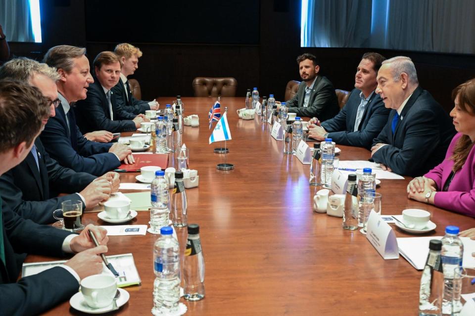 Israeli Prime Minister Benjamin Netanyahu met on Wednesday with British Foreign Secretary Lord Cameron (X / @IsraeliPM)